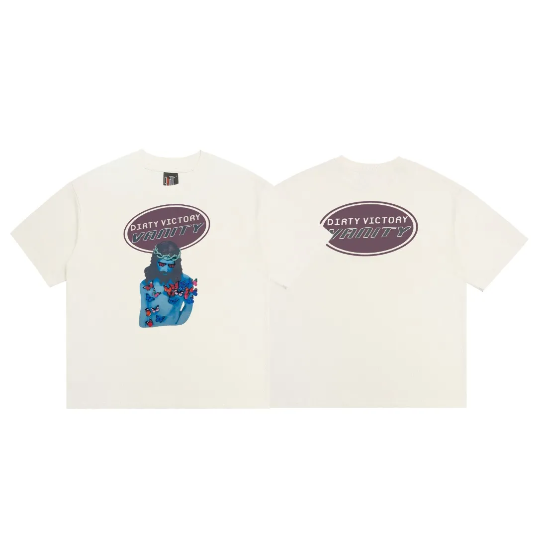 Beautiful Saint Michael retro butterfly portrait print Vintage loose pure cotton short-sleeved digital white ink direct injection, the fabric is breathable and the pattern is three-dimensional and clear. Fabric: Double yarn 240g Style number: S822 Size: S-M-L-XL Color: Off-white Price: P110